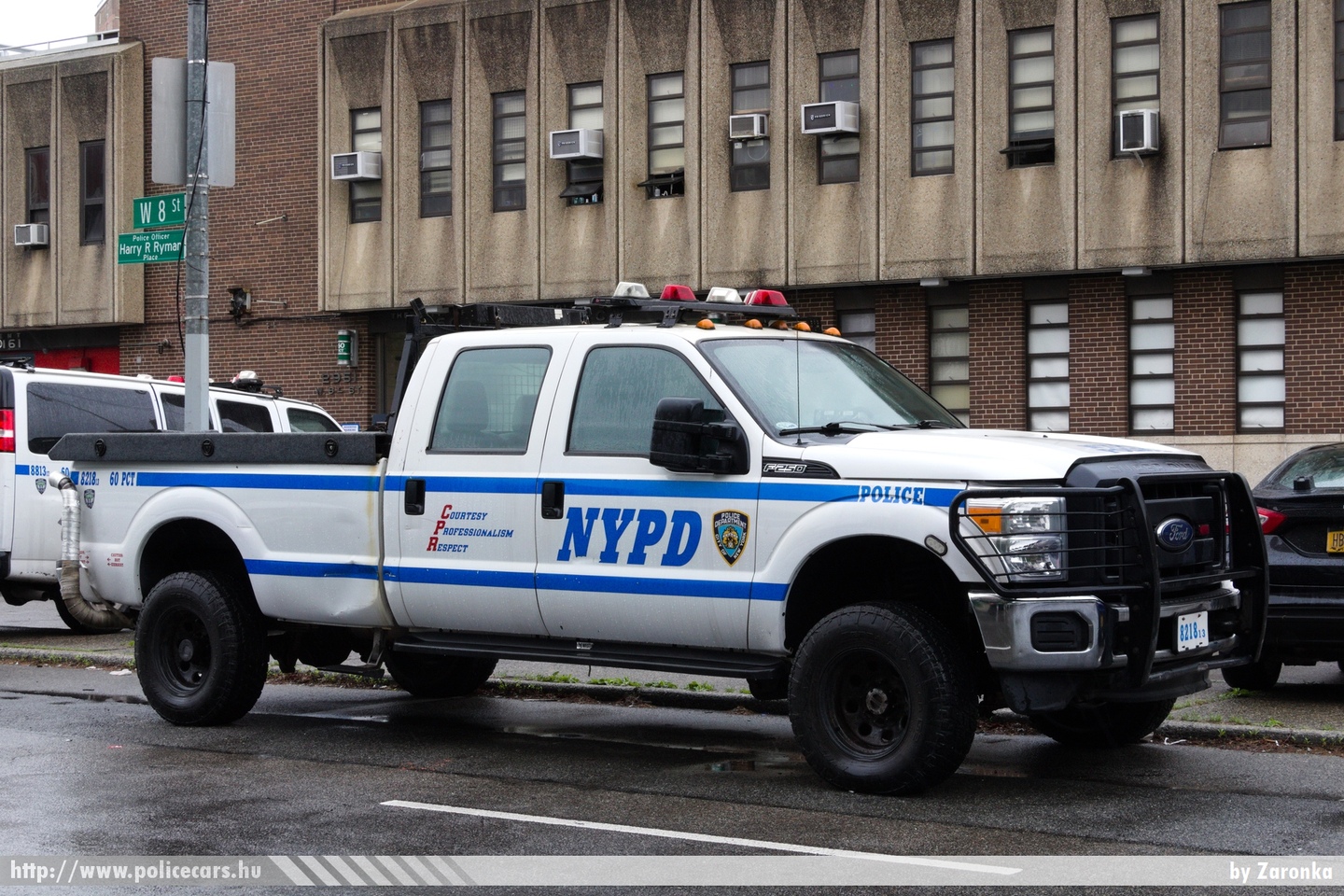 Ford F250, New York City Police Department, fotó: Zaronka
Keywords: USA Amerikai Egyesült Államok rendőr rendőrautó rendőrség police policecar united states