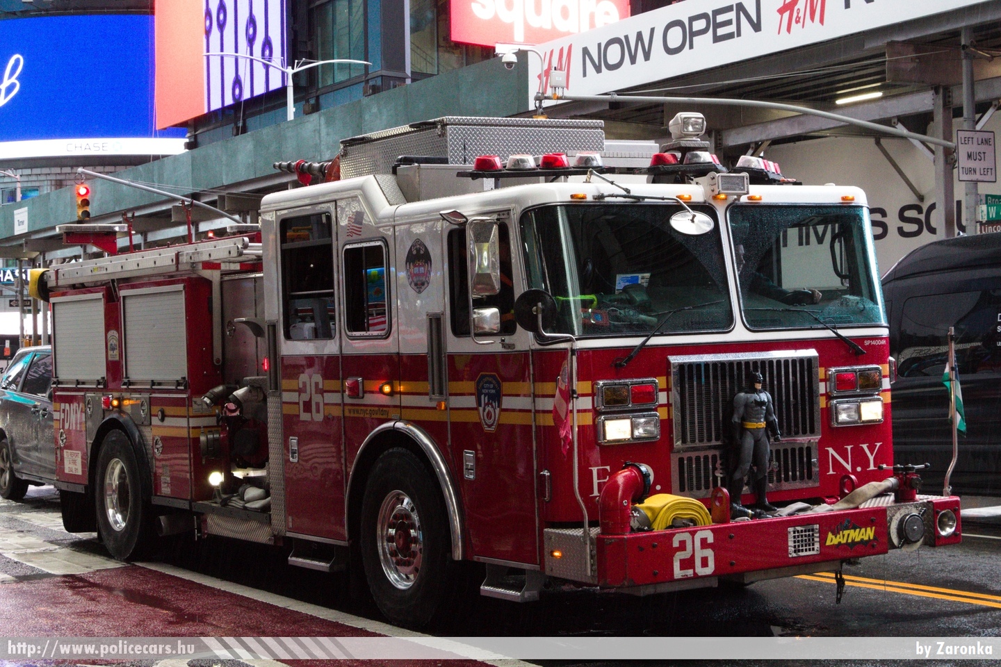 2014 Seagrave Attacker, New York City Fire Department Engine 26 "Batcave", fotó: Zaronka
Keywords: USA Amerikai Egyesült Államok tûzoltó tûzoltóautó fire firetruck united states