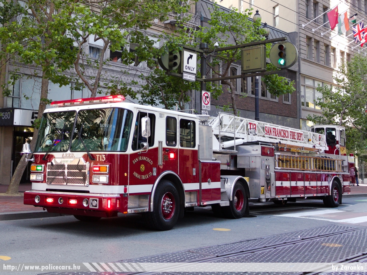 Ferrara Igniter 2023, San Francisco Fire Department, Truck 13, fotó: Zaronka
Keywords: USA Amerikai Egyesült Államok tûzoltó tûzoltóautó fire firetruck united states