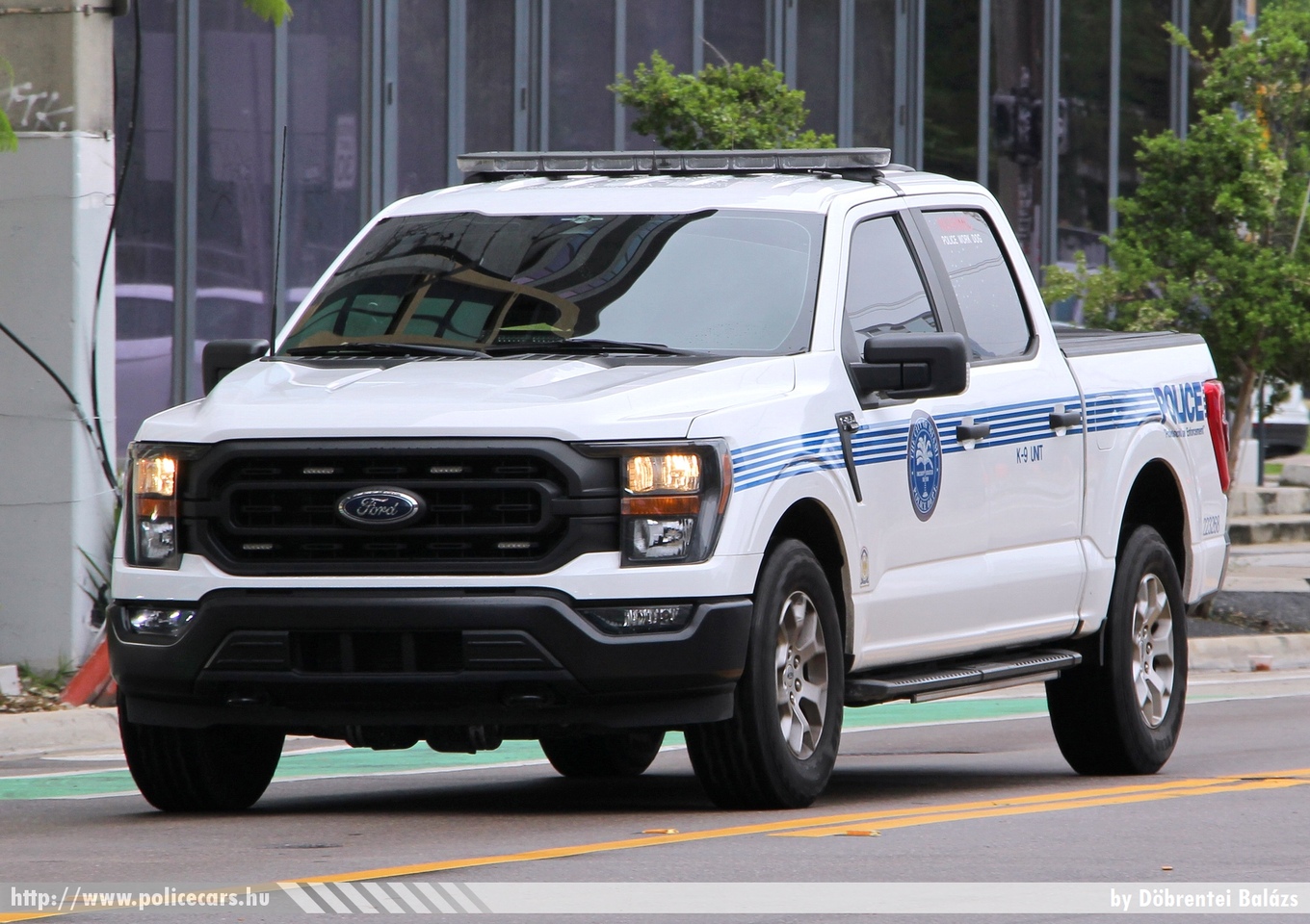 Ford F-150, City of Miami Police Department, fotó: Döbrentei Balázs
Keywords: USA Amerikai Egyesült Államok rendőr rendőrautó rendőrség police policecar united states