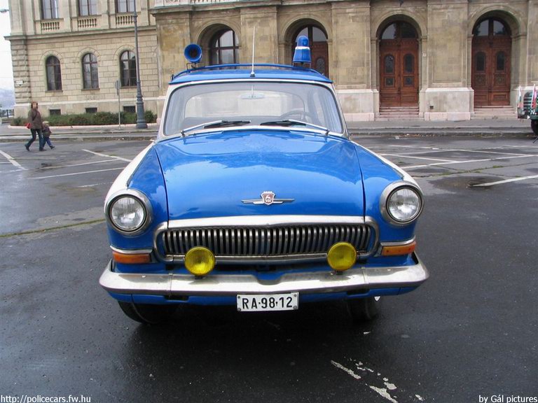 Volga M21, fotó: Gál pictures
Keywords: rendőr rendőrség rendőrautó