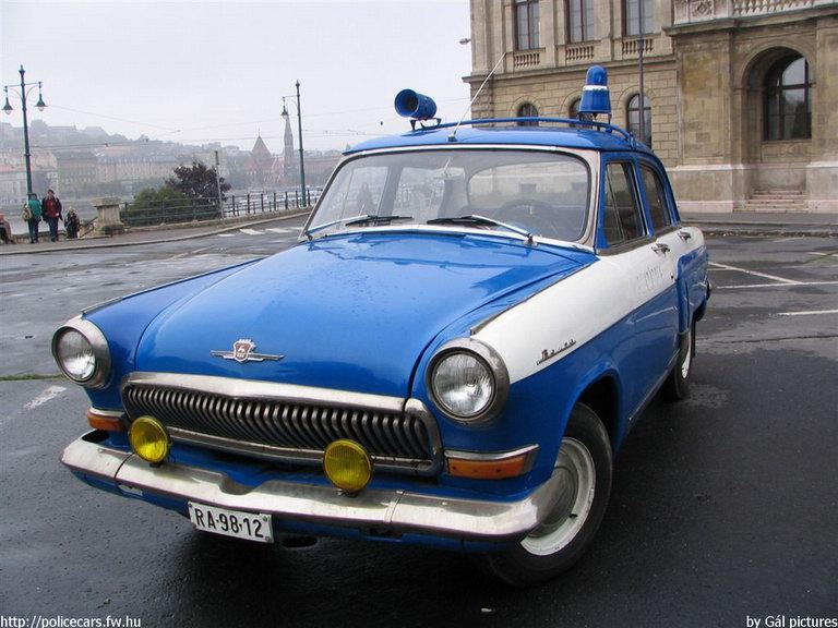 Volga M21, fotó: Gál pictures
Keywords: rendőr rendőrség rendőrautó
