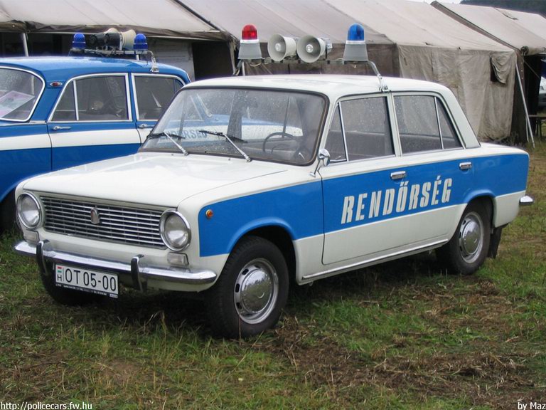 Lada VAZ 2101, fotó: Maz
Keywords: rendőr rendőrség rendőrautó OT05-00