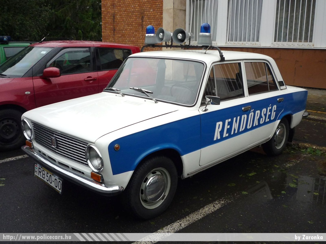 Lada VAZ 2101, fotó: Zaronka 
Keywords: rendőr rendőrautó rendőrség magyar Magyarország RB50-00 veterán