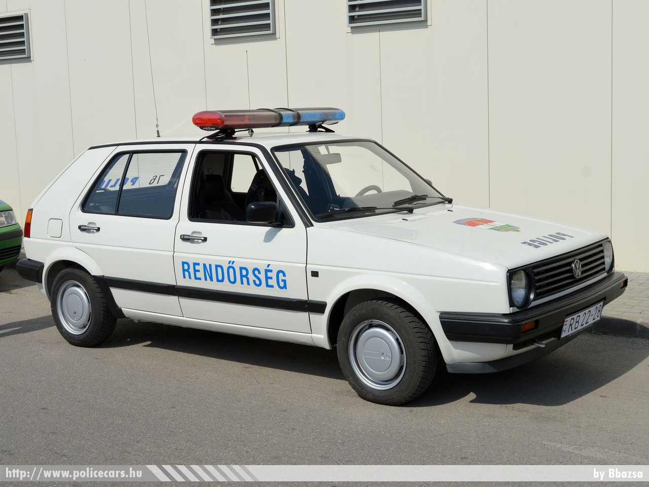 Volkswagen Golf II, fotó: Bbazsa
Keywords: rendőr rendőrautó rendőrség magyar Magyarország police policecar Hungary hungarian RB22-28