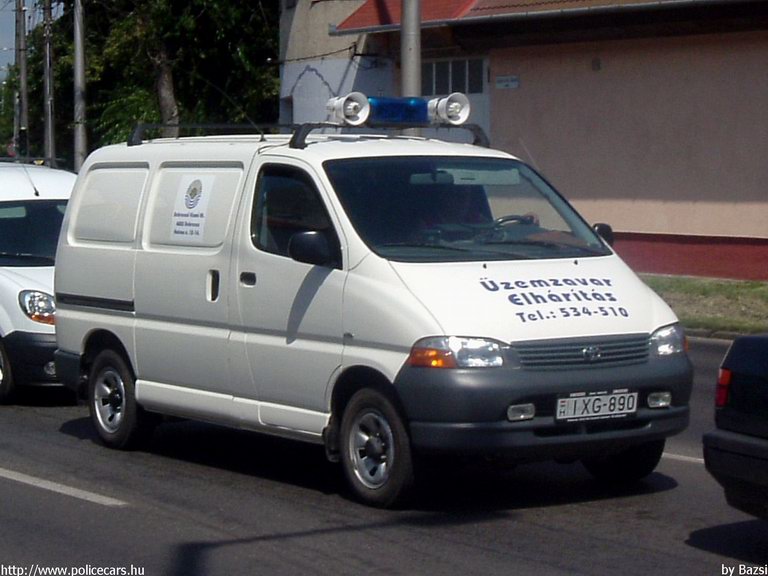 Toyota Hiace, Debrecen, vízmû, fotó: Bazsi
Keywords: víz vízmûvek IXG-890