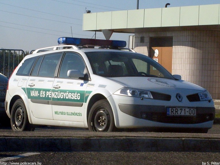 Renault Megane, Vám- és Pénzügyõrség, fotó: S. Péter
Keywords: vám magyar Magyarország NAV VPOP pénzügyőrség RR71-00 Hungary hungarian customs