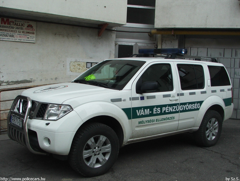 Nissan Pathfinder, Vám- és Pénzügyõrség, fotó: Sz.S.
Keywords: vám magyar Magyarország NAV VPOP pénzügyőrség RR71-07 Hungary hungarian customs