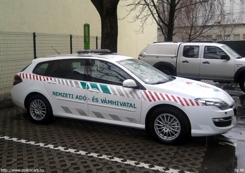 Renault Laguna, Nemzeti Adó- és Vámhivatal, fotó: Ati
Keywords: vám magyar Magyarország NAV VPOP pénzügyőrség Hungary hungarian customs