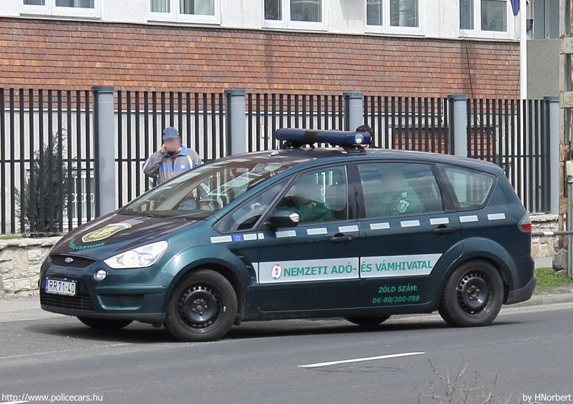 Ford S-Max, Nemzeti Adó- és Vámhivatal, fotó: HNorbert
Keywords: vám magyar Magyarország NAV VPOP pénzügyőrség RR71-40 Hungary hungarian customs