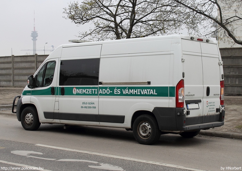 Peugeot Boxer, Nemzeti Adó- és Vámhivatal, fotó: HNorbert
Keywords: vám magyar Magyarország NAV VPOP pénzügyőrség Hungary hungarian customs