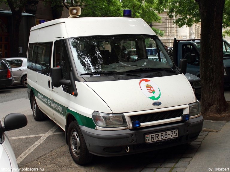 Ford Transit, Nemzeti Adó- és Vámhivatal, fotó: HNorbert
Keywords: vám magyar Magyarország NAV VPOP pénzügyőrség RR66-75 Hungary hungarian customs