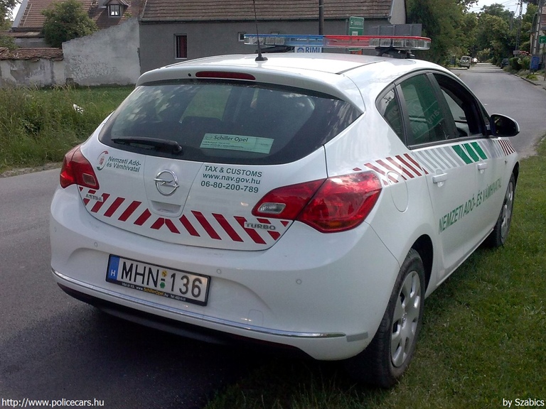 Opel Astra J, Nemzeti Adó- és Vámhivatal, fotó: Szabics
Keywords: vám magyar Magyarország NAV VPOP pénzügyőrség MHN-136 Hungary hungarian customs