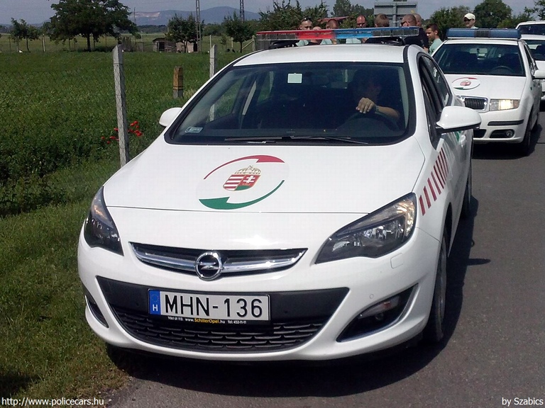 Opel Astra J, Nemzeti Adó- és Vámhivatal, fotó: Szabics
Keywords: vám magyar Magyarország NAV VPOP pénzügyőrség MHN-136 Hungary hungarian customs