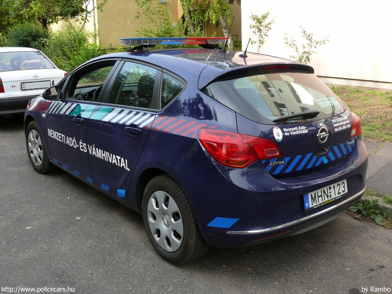Opel Astra J 1.4 Turbo, Nemzeti Adó- és Vámhivatal, fotó: Rambo
Keywords: vám magyar Magyarország NAV VPOP pénzügyőrség MHN-123 Hungary hungarian customs