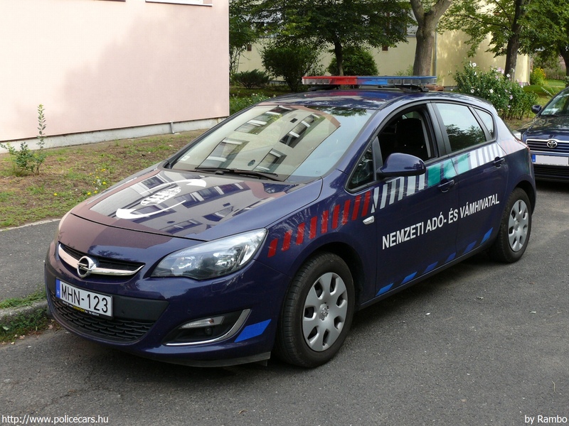 Opel Astra J 1.4 Turbo, Nemzeti Adó- és Vámhivatal, fotó: Rambo
Keywords: vám magyar Magyarország NAV VPOP pénzügyőrség MHN-123 Hungary hungarian customs