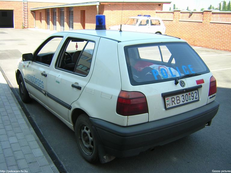 Volkswagen Golf III, fotó: Gzozzo pictures
Keywords: rendőrség rendőr rendőrautó magyar Magyarország RB30-92
