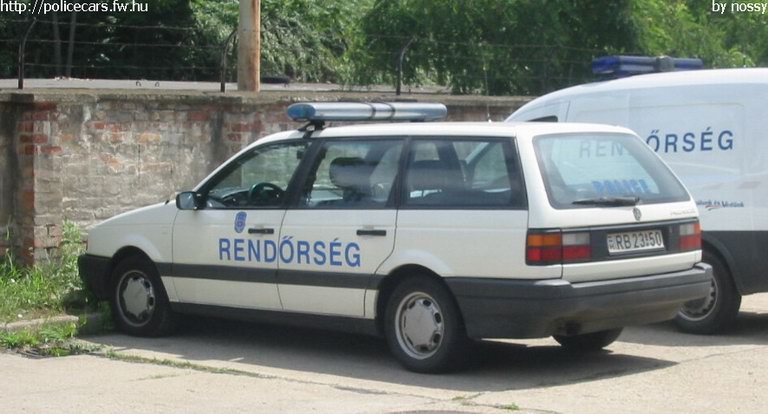 Volkswagen Passat, fotó: nossy
Keywords: rendőrség rendőr rendőrautó magyar Magyarország RB23-50