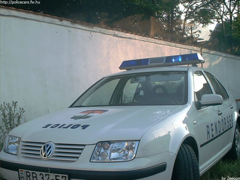 Volkswagen Bora, fotó: Zeegun
Keywords: rendőrség rendőr rendőrautó magyar Magyarország RB37-57