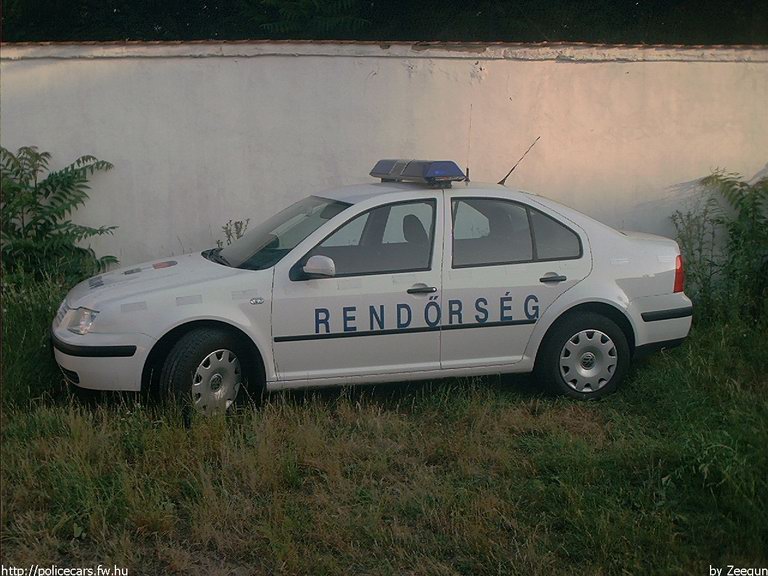 Volkswagen Bora, fotó: Zeegun
Keywords: rendőrség rendőr rendőrautó magyar Magyarország RB37-57
