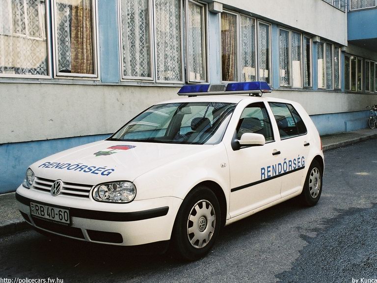 Volkswagen Golf IV, fotó: Kunca
Keywords: rendőrség rendőr rendőrautó magyar Magyarország RB40-60