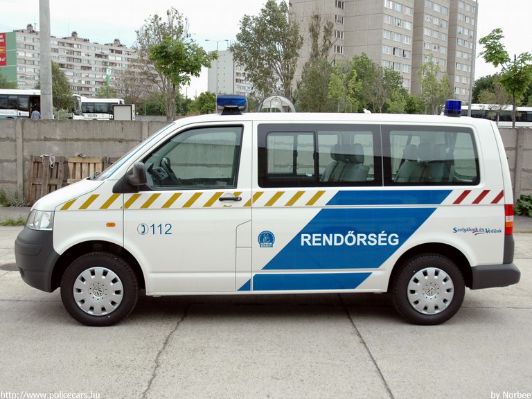 Volkswagen Transporter T5, fotó: Norbee
Keywords: rendőrség rendőr rendőrautó magyar Magyarország 