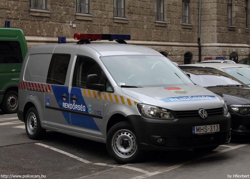 Volkswagen Caddy, fotó: HNorbert
Keywords: rendőr rendőrautó rendőrség magyar Magyarország MHS-313