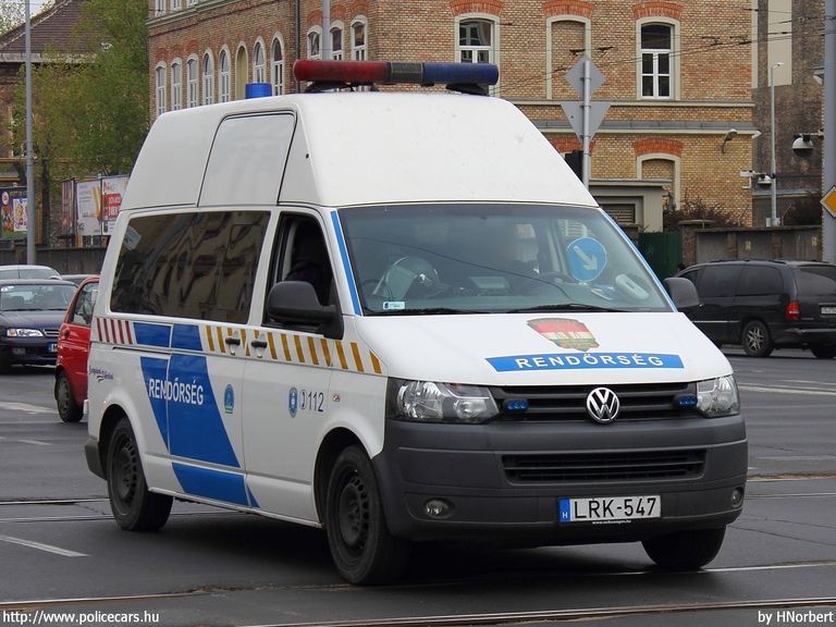 Volkswagen Transporter T5 facelift, fotó: HNorbert
Keywords: rendőrség rendőr rendőrautó magyar Magyarország LRK-547
