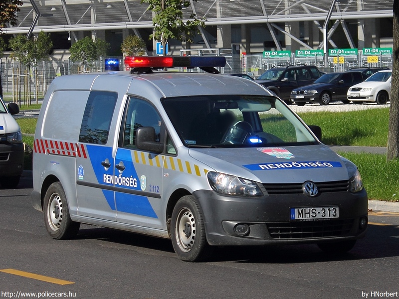 Volkswagen Caddy, fotó: HNorbert
Keywords: rendőr rendőrautó rendőrség magyar Magyarország MHS-313