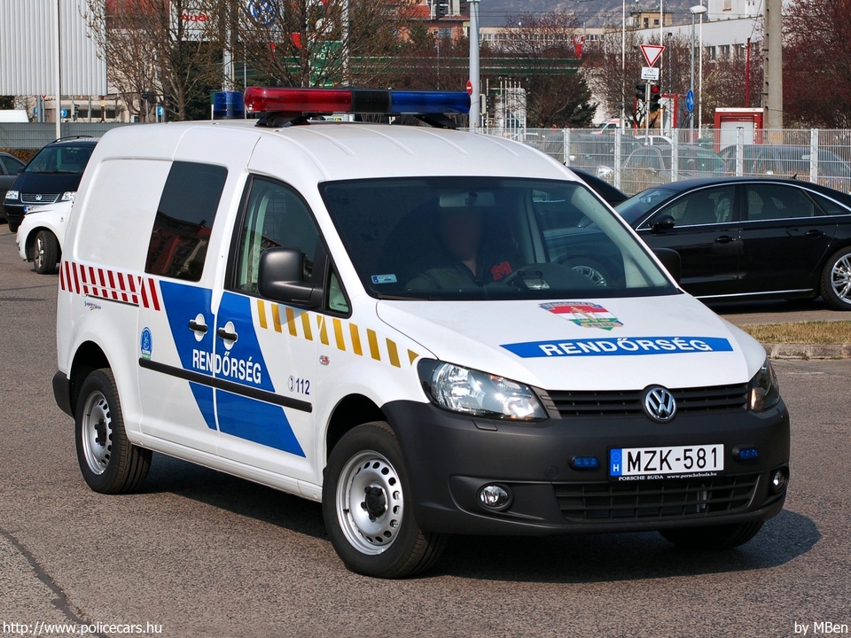Volkswagen Caddy Maxi 2.0 TDI 4Motion, fotó: MBen
Keywords: rendőr rendőrautó rendőrség magyar Magyarország MZK-581