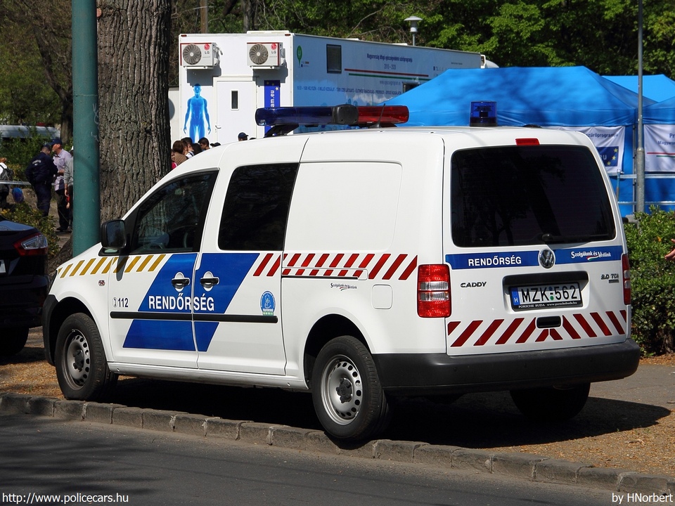 Volkswagen Caddy Maxi 2.0 TDI 4Motion, fotó: HNorbert
Keywords: rendőrautó rendőrség rendőr magyar Magyarország MZK-562 police hungarian Hungary