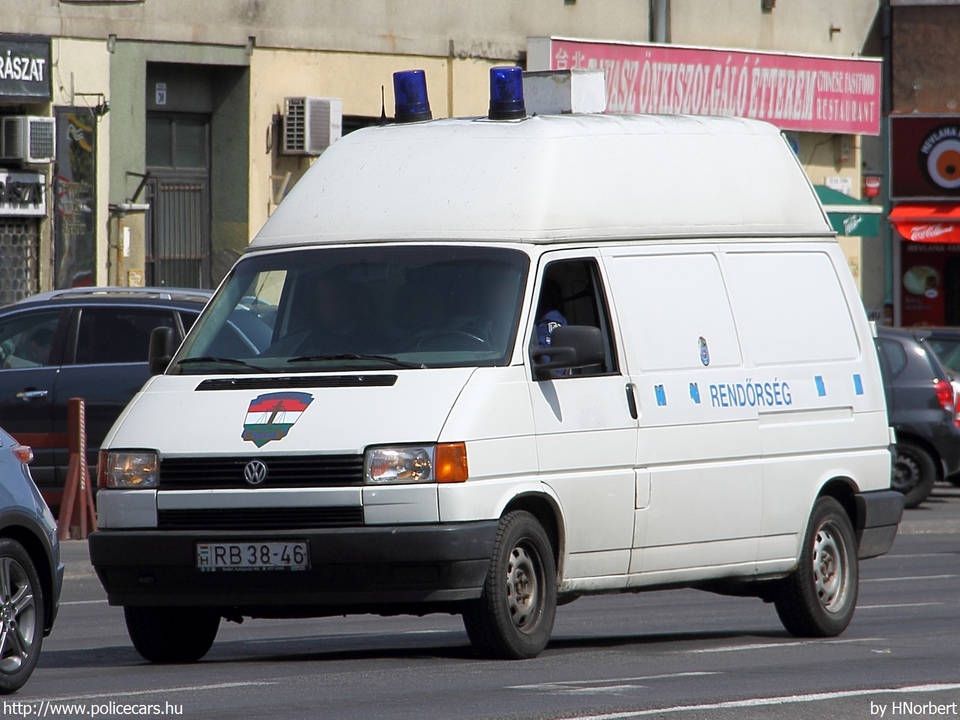 Volkswagen Transporter T4 Syncro, fotó: HNorbert
Keywords: rendőrautó rendőrség rendőr magyar Magyarország RB38-46 police hungarian Hungary