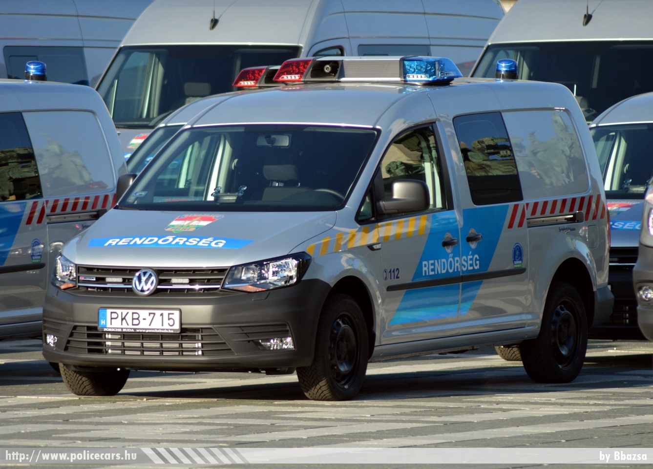 Volkswagen Caddy TDI 4Motion, fotó: Bbazsa
Keywords: rendőrautó rendőrség rendőr magyar Magyarország police hungarian Hungary készenléti PKB-715 