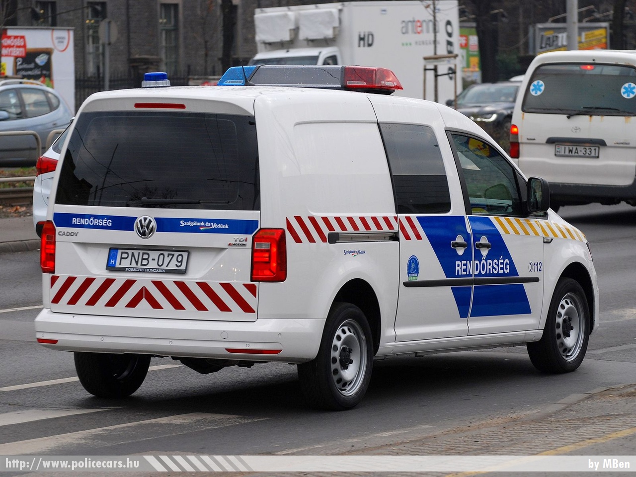 Volkswagen Caddy TDI 4Motion, fotó: MBen
Keywords: PNB-079 rendőr rendőrautó rendőrség magyar Magyarország   Hungary hungarian police policecar 