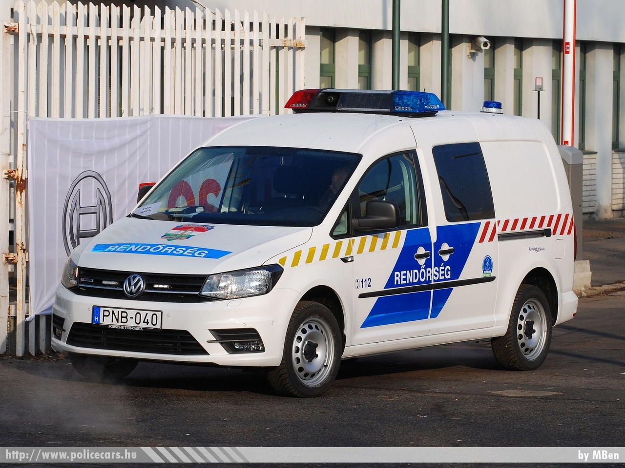 Volkswagen Caddy TDI 4Motion, fotó: MBen
Keywords: PNB-040 rendőr rendőrautó rendőrség magyar Magyarország   Hungary hungarian police policecar 