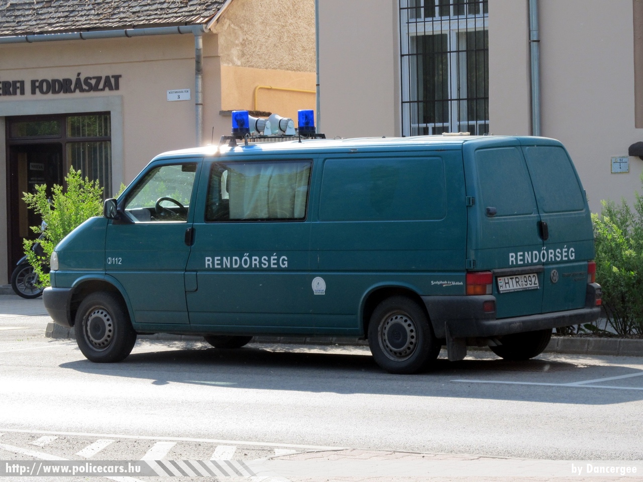 Volkswagen Transporter T4, fotó: Dancergee
Keywords: rendőr rendőrautó rendőrség magyar Magyarország Hungary hungarian police policecar HTR-992