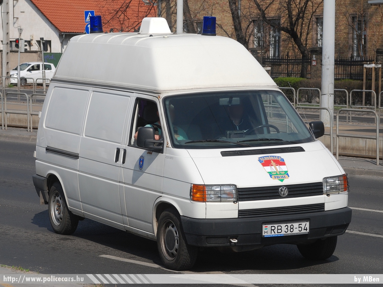 Volkswagen Transporter T4 Syncro, fotó: MBen
Keywords: rendőr rendőrautó rendőrség magyar Magyarország police policecar Hungary hungarian RB38-54