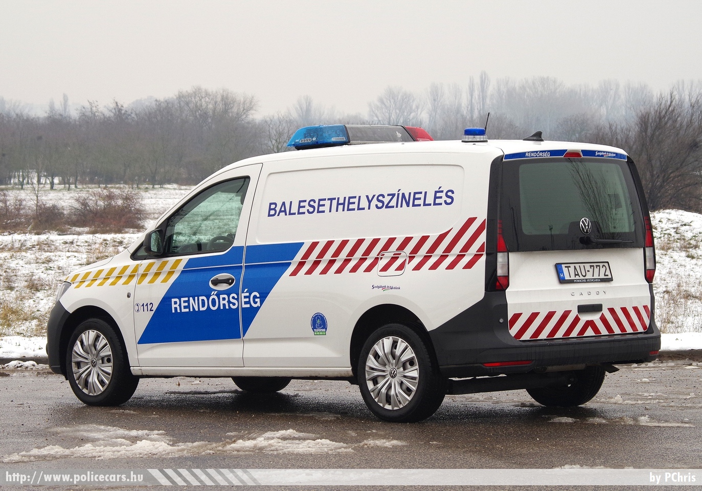Volkswagen Caddy, fotó: PChris
Keywords: rendőr rendőrautó rendőrség magyar Magyarország Hungary hungarian police policecar TAU-772