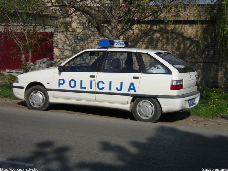 Yugo Florida, fotó: Gzozzo pictures
Keywords: Szerb szerbia rendőrség rendőrautó rendőr Serbia serbian police policecar