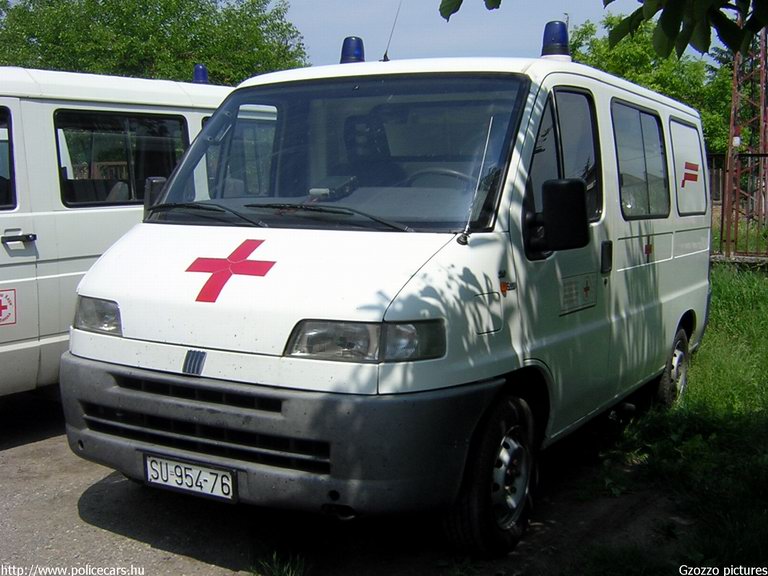 Fiat Ducato, fotó: Gzozzo pictures
Keywords: Szerb szerbia mentőautó mentő serbian Serbia ambulance