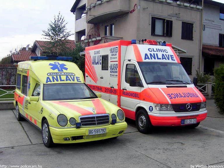 Mercedes E W210, Mercedes Sprinter, fotó: Vladan Jovanovic
Keywords: Szerb szerbia mentőautó mentő serbian Serbia ambulance