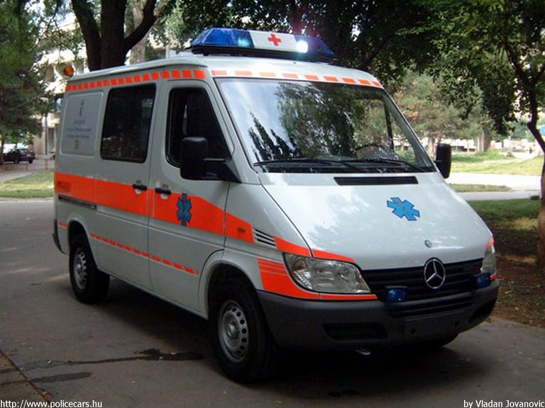 Mercedes Sprinter, fotó: Vladan Jovanovic
Keywords: Szerb szerbia mentőautó mentő serbian Serbia ambulance