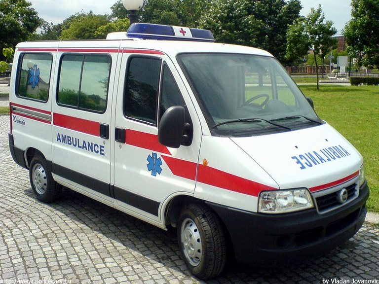 Fiat Ducato, fotó: Vladan Jovanovic
Keywords: Szerb szerbia mentőautó mentő serbian Serbia ambulance
