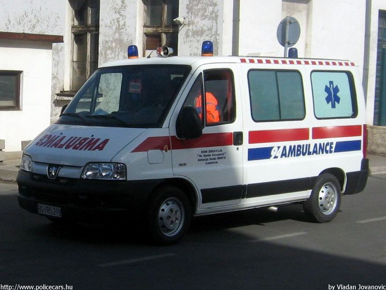 Peugeot Boxer, fotó: Vladan Jovanovic
Keywords: Szerb szerbia mentőautó mentő serbian Serbia ambulance