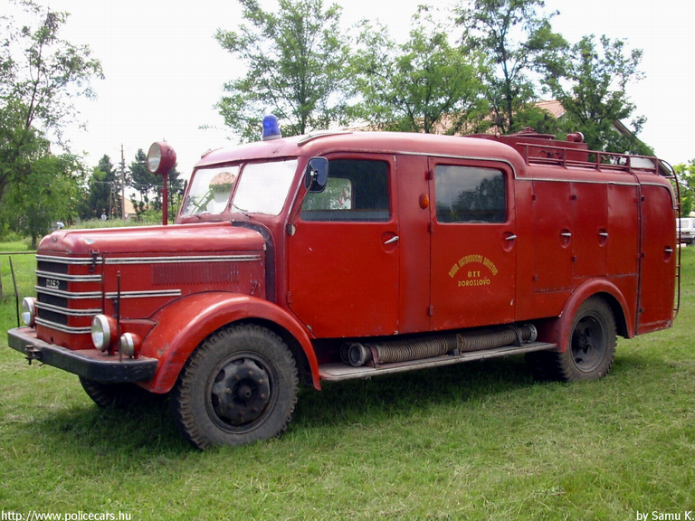Csepel D352, Doroszlói Önkéntes Tûzoltó Testület DÖTT (Dobrovoljno Vatrogasno Društvo Doroslovo DVDD), fotó: Samu K.

Keywords: Szerb szerbia tûzoltóautó tûzoltó Serbia serbian fire firetruck