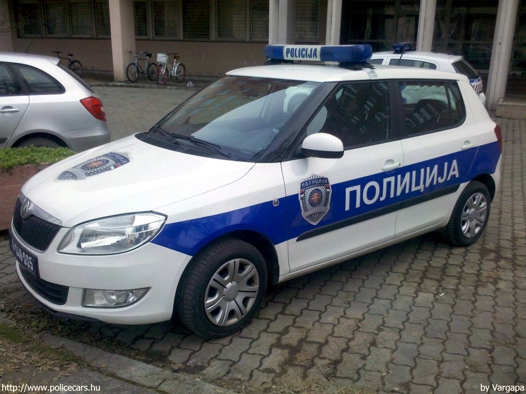 Skoda Fabia II, fotó: Vargapa
Keywords: szerb Szerbia rendőrség rendőr rendőrautó Serbia serbian police policecar