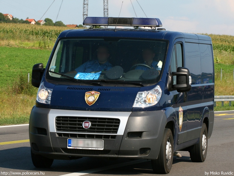 Fiat Ducato, fotó: Misko Ruvidic
Keywords: szerb Szerbia rendőr rendőrautó rendőrség Serbia serbian police policecar