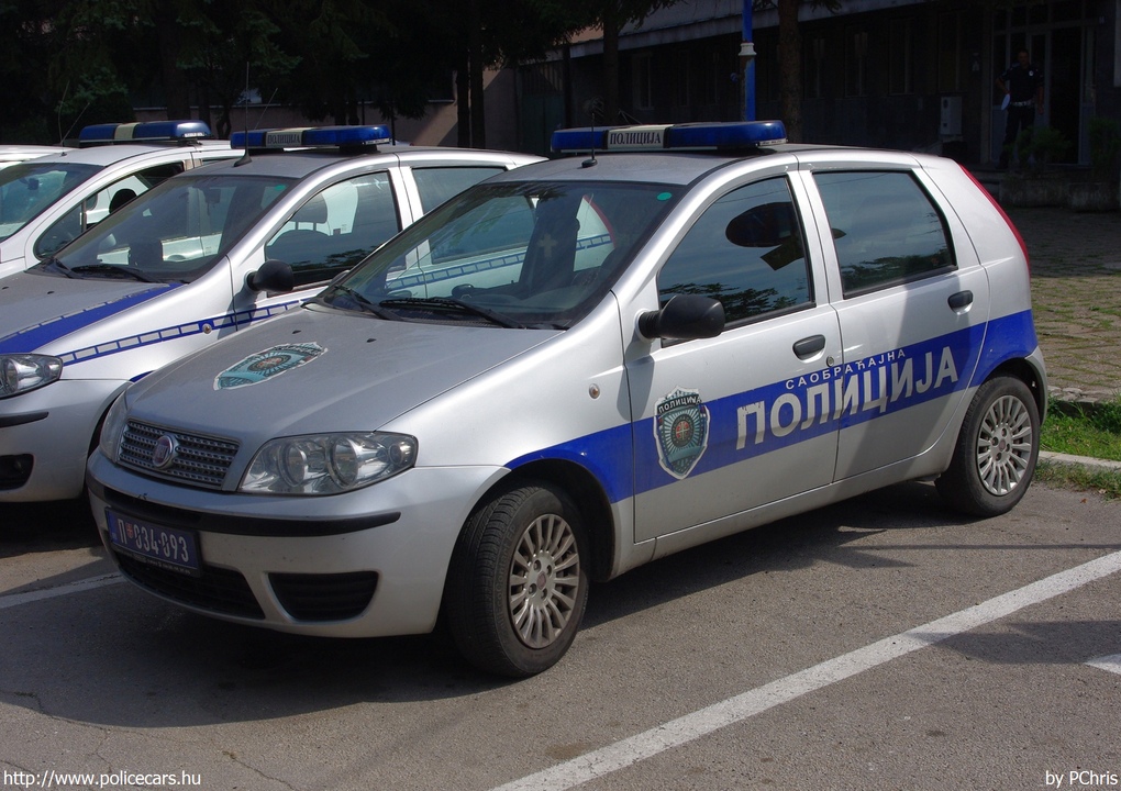 Fiat Punto, fotó: PChris
Keywords: szerb Szerbia rendőr rendőrautó rendőrség Serbia serbian police policecar