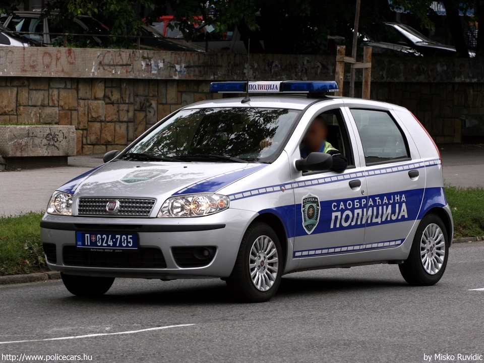 Fiat Punto, fotó: Misko Ruvidic
Keywords: szerb Szerbia rendőr rendőrautó rendőrség Serbia serbian police policecar