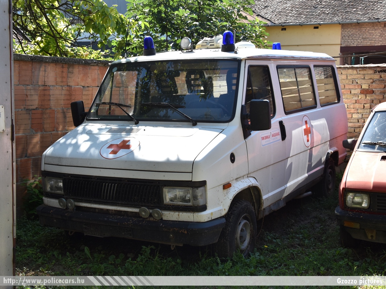 Fiat Ducato, fotó: Gzozzo pictures
Keywords: szerb Szerbia mentő mentőautó Serbia serbian ambulance